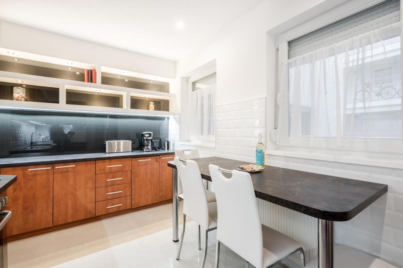 Bpr Garay Suite With Rooftop Terrace & A/C Budapeste Exterior foto